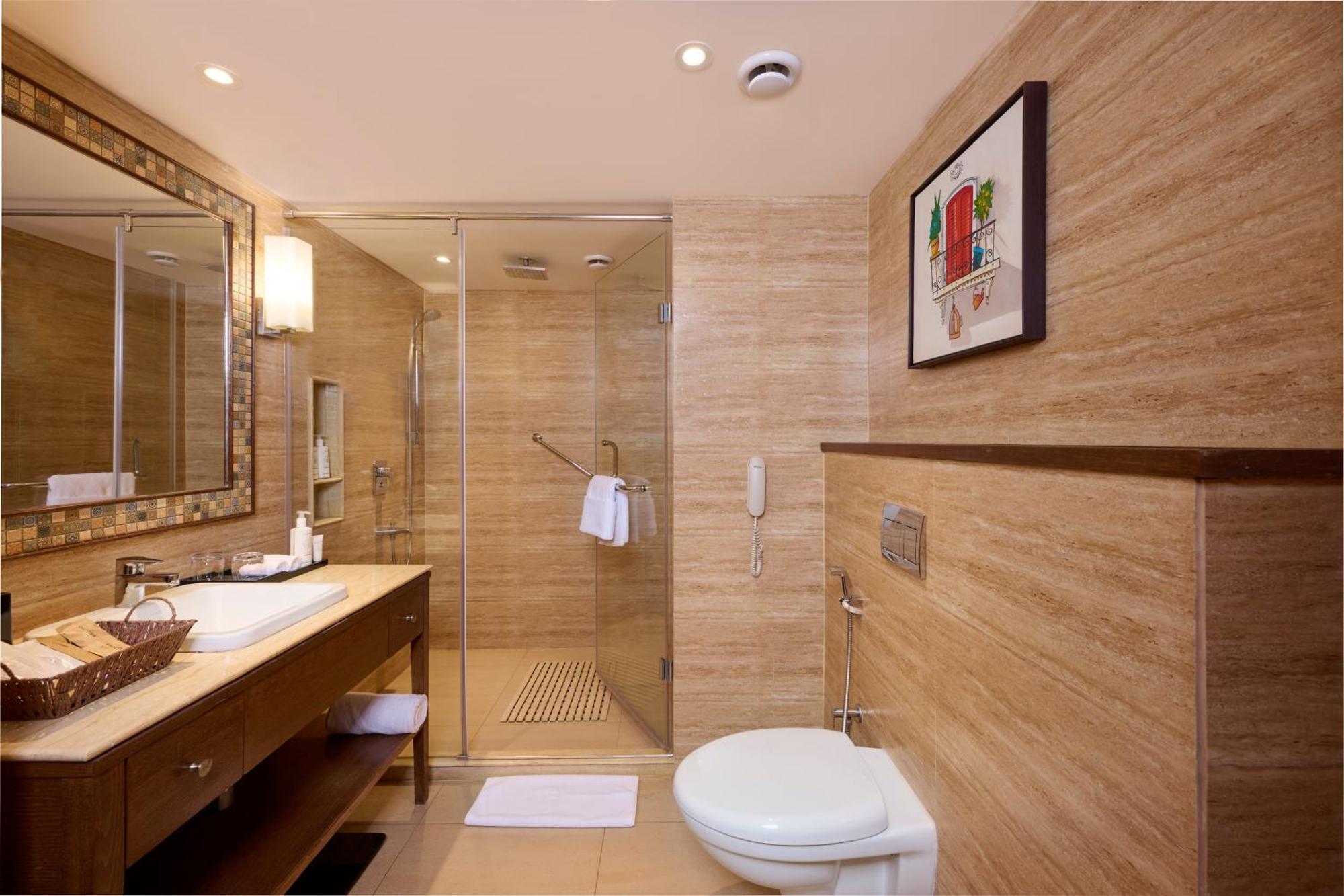 Golden Tulip Goa 4*