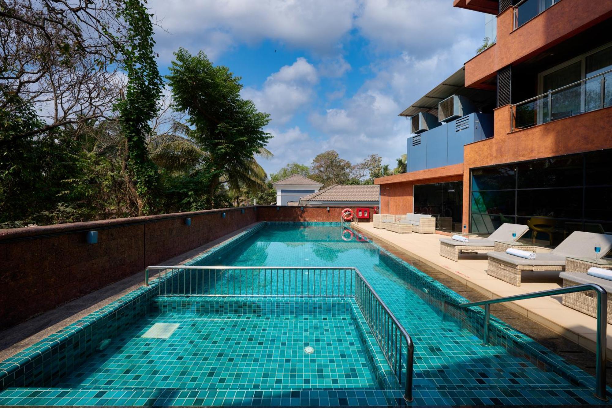 Golden Tulip Goa Hotel Vagator